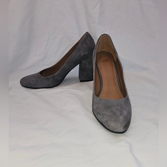 Gray Suede Heels - Picture 1 of 8